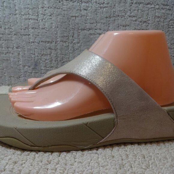 Fitflop Lulu Womens Size 10 US Pink Shimmer Suede Flip flop Thong Sandals - Picture 1 of 8